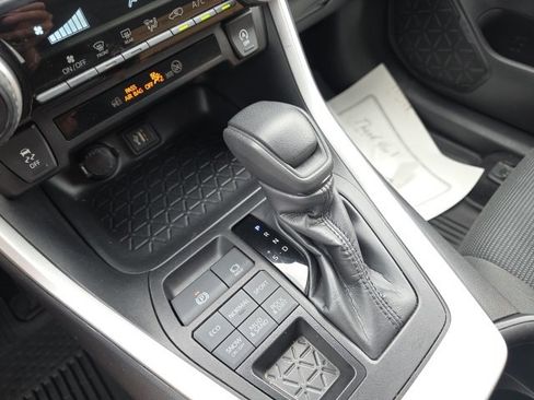 Certified 2024 Toyota RAV4 LE image 21