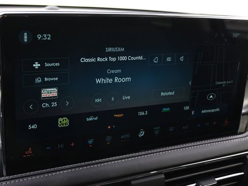 New 2025 Lincoln Corsair AWD w/ Equipment Group 101A image 28