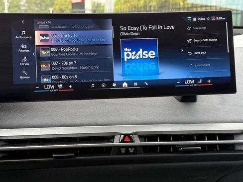 Used 2026 BMW iX xDrive60 w/ M Sport Package image 28