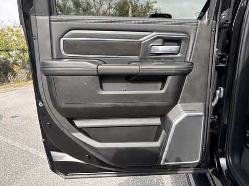 Used 2024 RAM 3500 Laramie w/ Night Edition image 17