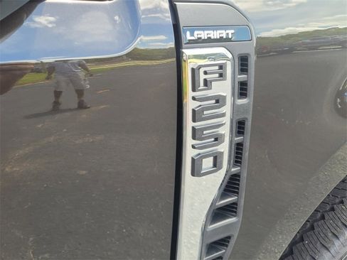New 2025 Ford F250 Lariat w/ Chrome Package image 16