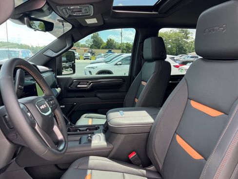 New 2026 GMC Sierra 2500 AT4 w/ AT4 Premium Plus Package AWD/4WD image 9