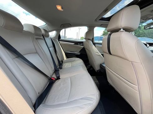 Used 2017 Honda Civic Touring image 26