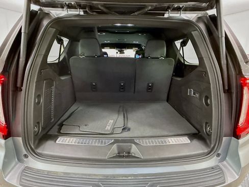 Used 2023 GMC Yukon XL Denali AWD/4WD image 28