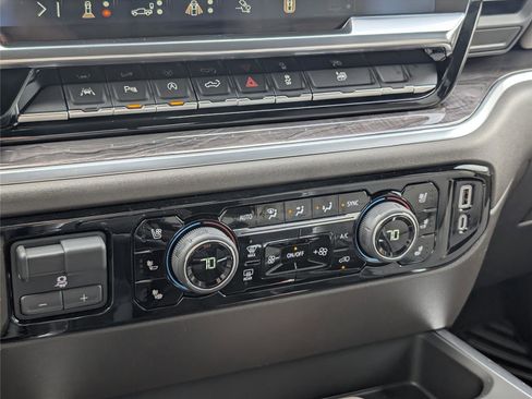 New 2026 Chevrolet Silverado 1500 LTZ w/ LTZ Convenience Package II AWD/4WD image 23
