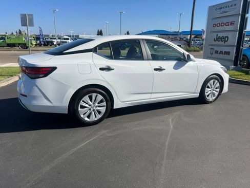 Used 2025 Nissan Sentra S FWD image 19
