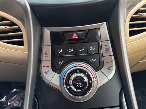 Used 2013 Hyundai Elantra GLS w/ Preferred Pkg image 13