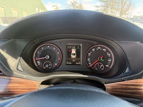 Used 2022 Volkswagen Passat 2.0T image 20