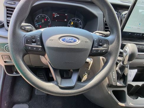 Used 2024 Ford Transit 350 XLT RWD image 17