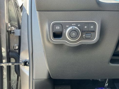 Certified 2026 Mercedes-Benz GLB 250 4MATIC image 15