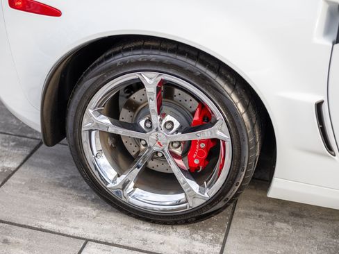 Used 2012 Chevrolet Corvette Grand Sport w/ 3LT Preferred Equipment Group image 23