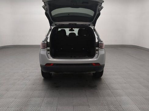 Used 2024 Jeep Compass Sport image 29