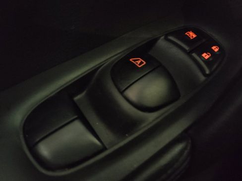 Used 2017 Nissan Rogue SL w/ SL Premium Package FWD image 27