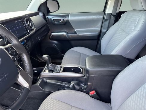 Used 2023 Toyota Tacoma TRD Sport image 17