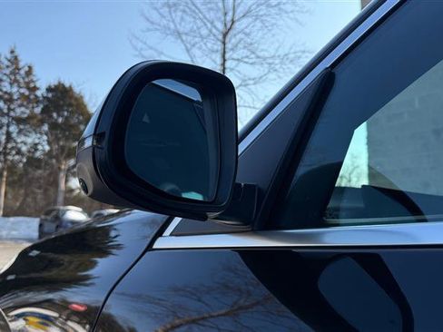 Used 2024 BMW X5 sDrive40i w/ Parking Assistance Package image 38