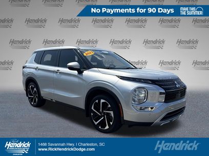 Used 2023 Mitsubishi Outlander SE