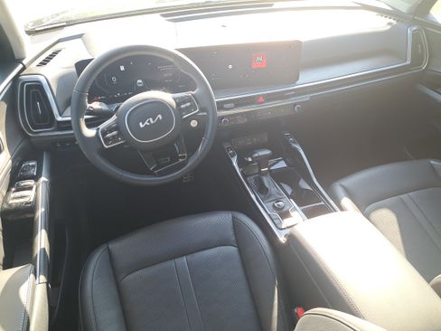 Used 2024 Kia Sorento SX image 12