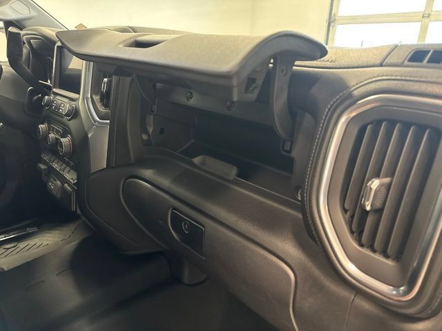 Used 2019 Chevrolet Silverado 1500 LT w/ All-Star Edition AWD/4WD image 36