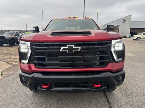 Used 2025 Chevrolet Silverado 2500 LTZ w/ LTZ Plus Package image 10