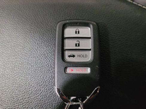 Used 2019 Honda Accord Sport image 32