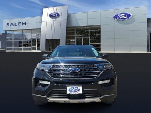 Certified 2022 Ford Explorer XLT w/ Equipment Group 202A AWD/4WD image 7
