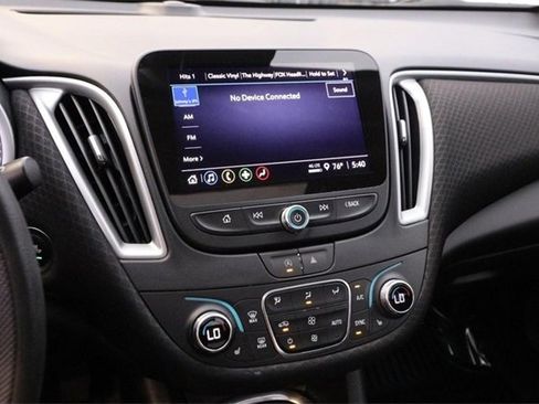 Used 2024 Chevrolet Malibu LT image 16