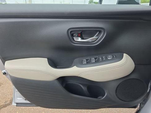 New 2026 Honda HR-V EX-L image 8