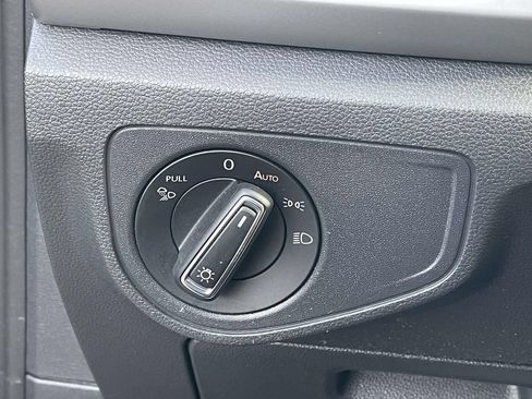 Used 2023 Volkswagen Atlas SE FWD image 19