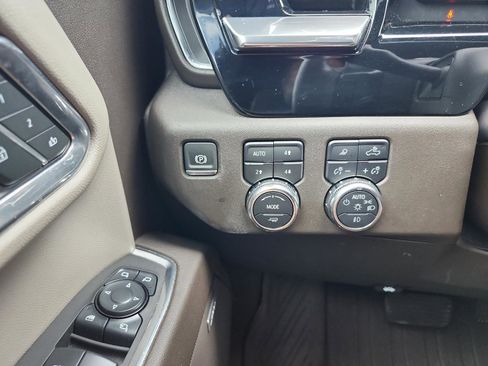 Certified 2025 GMC Sierra 1500 SLT w/ SLT Premium Plus Package AWD/4WD image 26