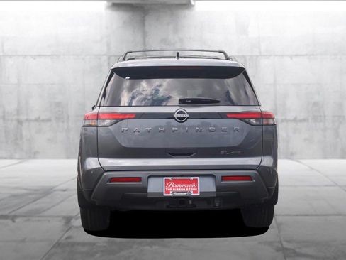 New 2026 Nissan Pathfinder SL w/ SL Premium Package AWD/4WD image 6