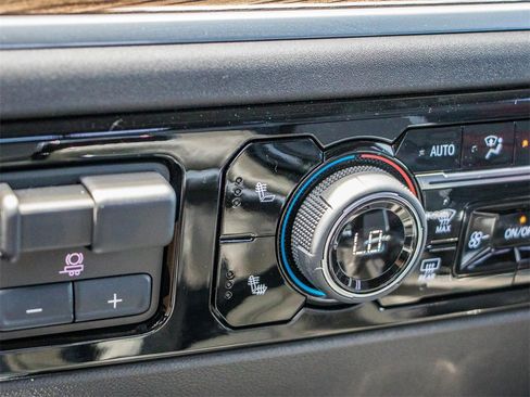 New 2025 Chevrolet Silverado 1500 RST w/ Convenience Package II image 39