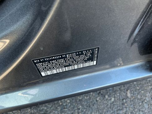 Used 2025 Volkswagen Jetta SE image 29