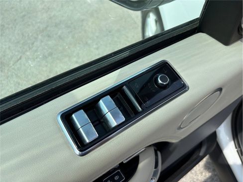 Used 2018 Land Rover Range Rover image 22