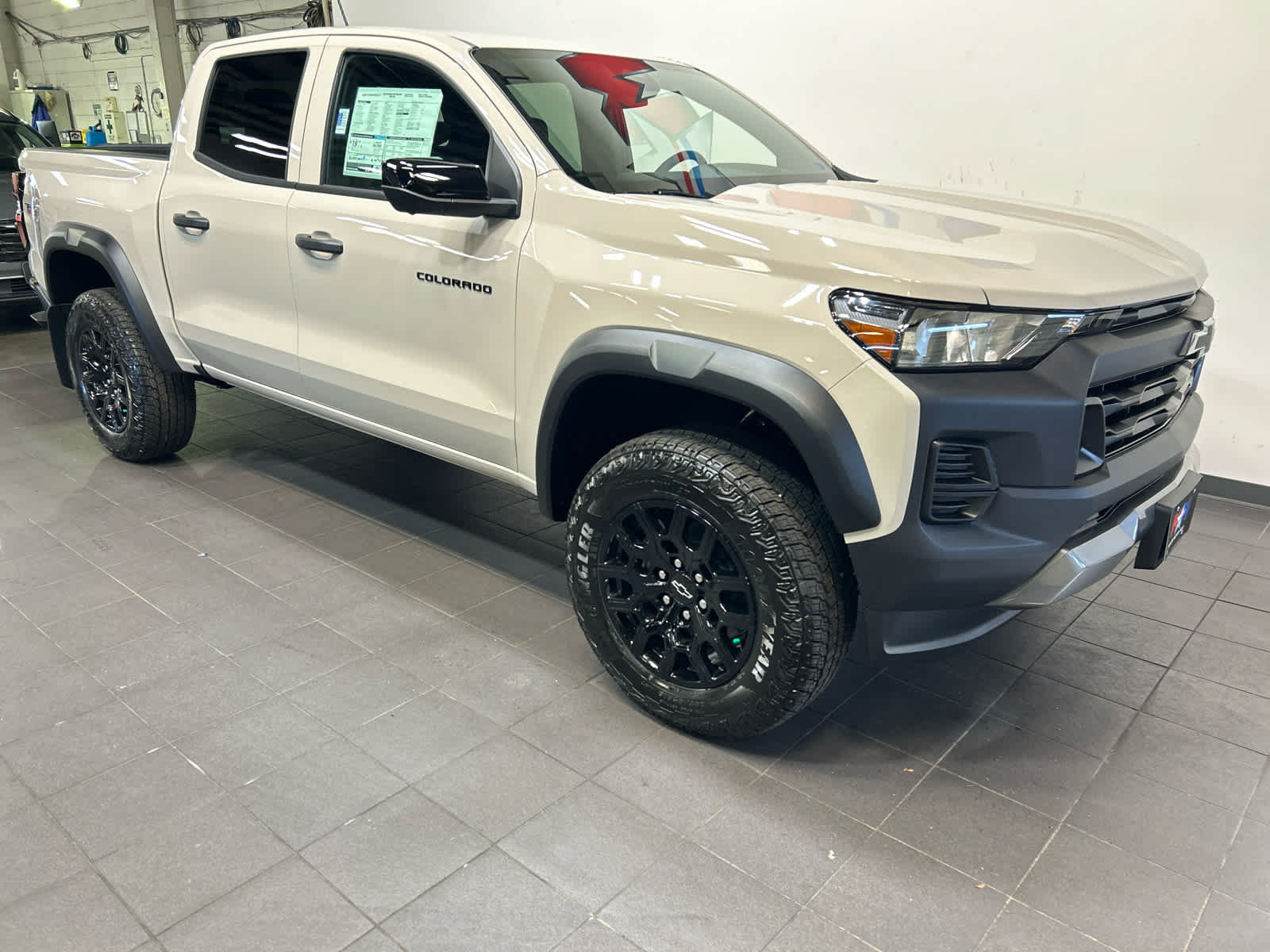 New 2026 Chevrolet Colorado Trail Boss AWD/4WD image 2