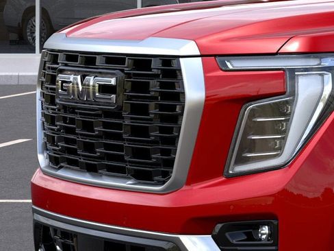 New 2026 GMC Yukon Denali w/ Denali Reserve Package AWD/4WD image 13