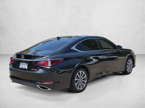 Used 2023 Lexus ES 350 w/ Accessory Package (Z1) FWD image 6