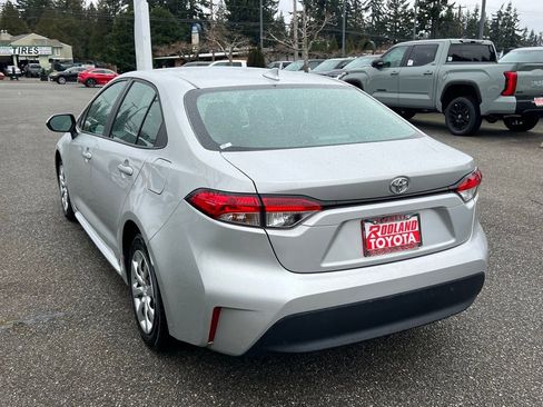 Certified 2025 Toyota Corolla LE image 9