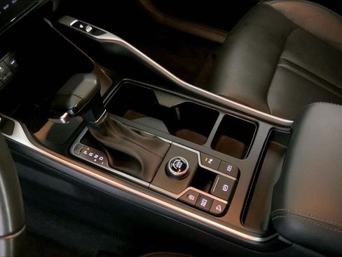 Certified 2024 Kia Sorento S FWD image 17
