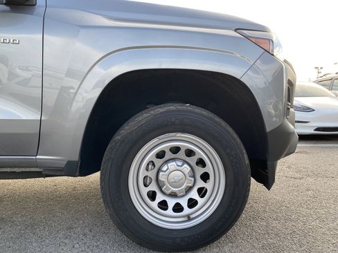 Used 2023 Chevrolet Colorado W/T image 27