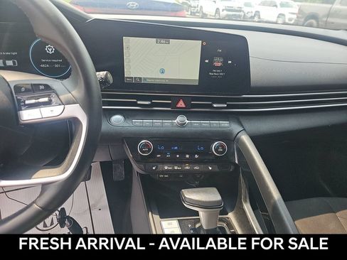 Used 2023 Hyundai Elantra SEL w/ Convenience Package FWD image 13