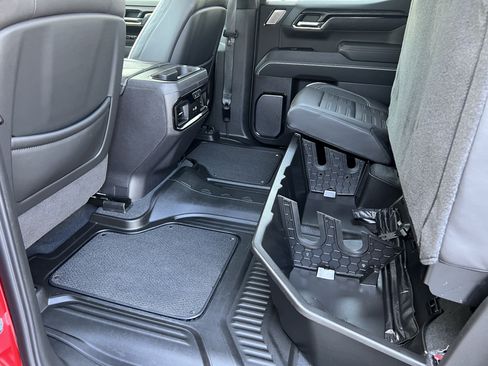 Used 2024 GMC Sierra 1500 AT4X AWD/4WD image 18