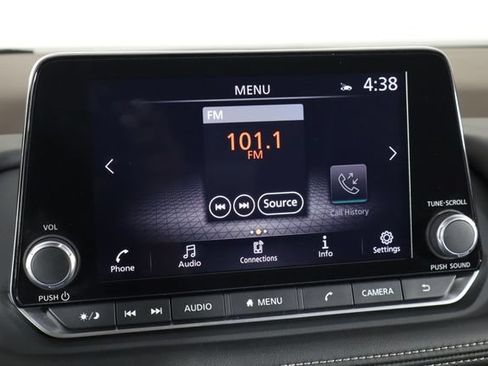 Used 2023 Nissan Rogue SV w/ SV Premium B Package AWD/4WD image 33