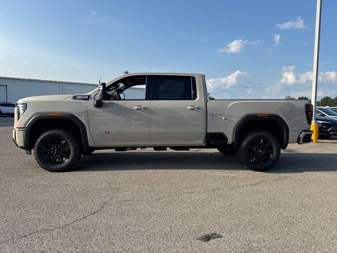 New 2026 GMC Sierra 2500 AT4 w/ AT4 Premium Plus Package AWD/4WD image 3