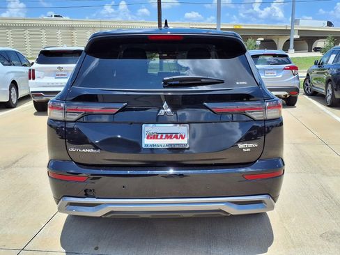 Used 2025 Mitsubishi Outlander SE AWD/4WD image 6