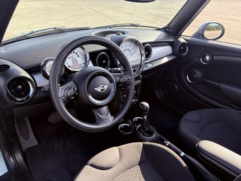 Used 2013 MINI Cooper Convertible FWD image 59