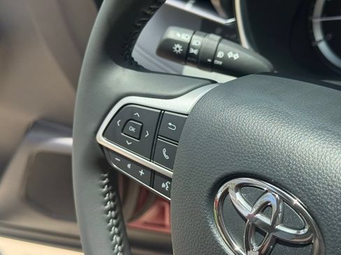 New 2026 Toyota Highlander XLE AWD/4WD image 13