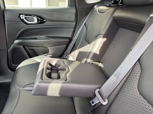 New 2026 Jeep Compass Latitude AWD/4WD image 18