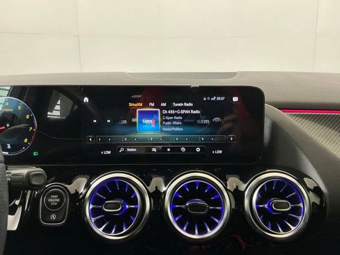 Used 2023 Mercedes-Benz GLA 250 image 11