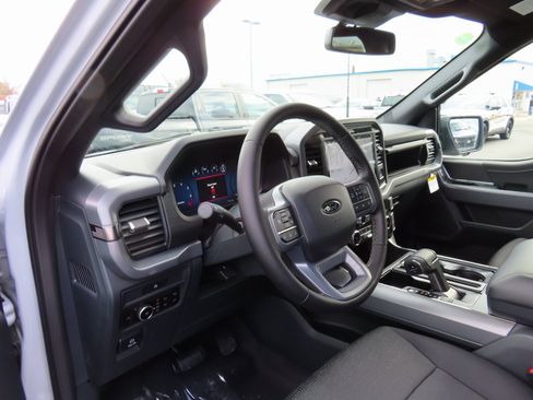 New 2025 Ford F150 XLT w/ Equipment Group 302A MID image 9