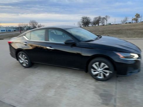 New 2025 Nissan Altima 2.5 S image 2